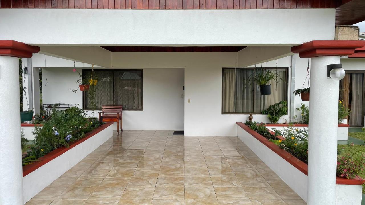 Las Pavitas Cottages La Fortuna Ngoại thất bức ảnh